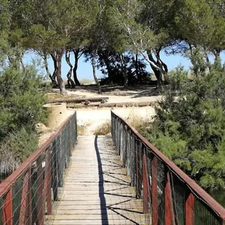 Re - Aurora Rimedia A 50 Metri Dal Mare דירה אורוסיי