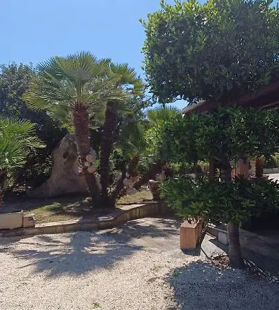 Re - Aurora Rimedia A 50 Metri Dal Mare אורוסיי