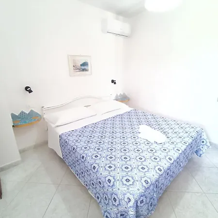 דירה Re - Aurora Rimedia A 50 Metri Dal Mare אורוסיי