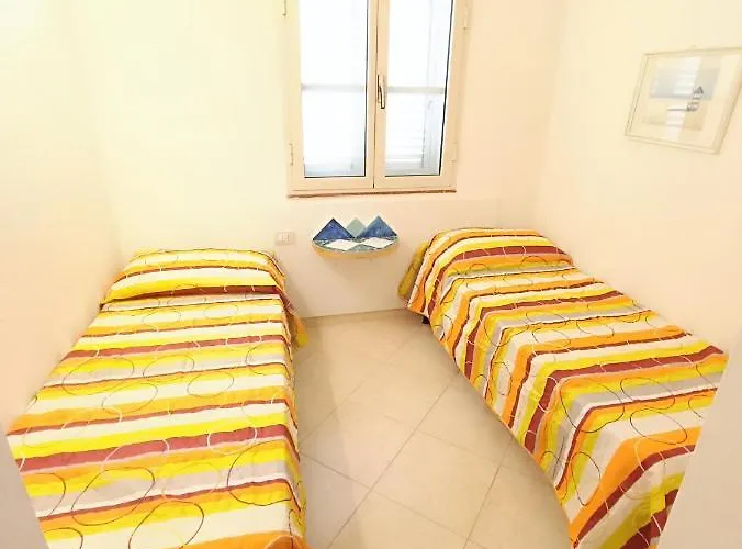 Apartman Re - Aurora Rimedia A 50 Metri Dal Mare *